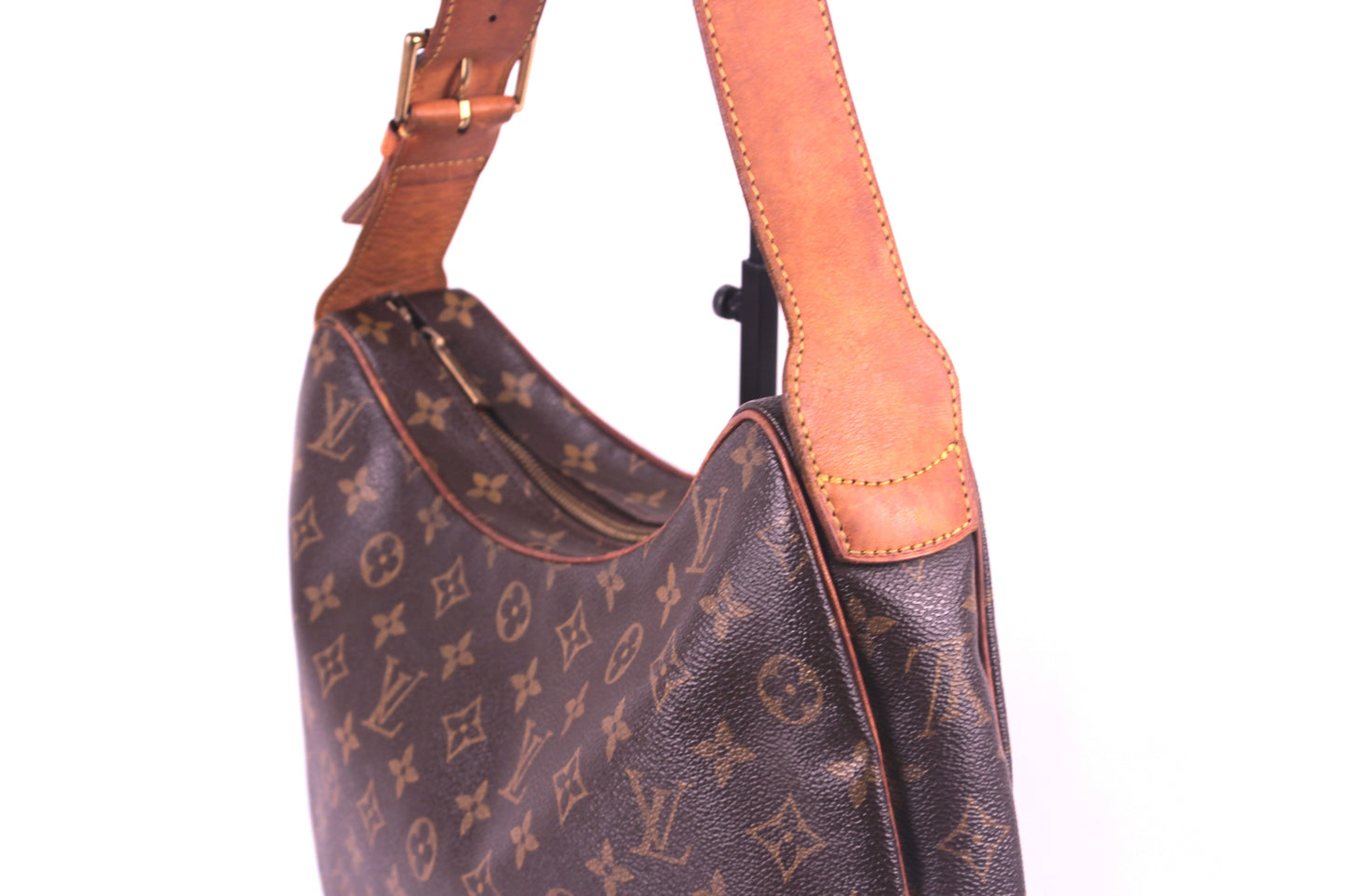 Louis Vuitton Croissant GM